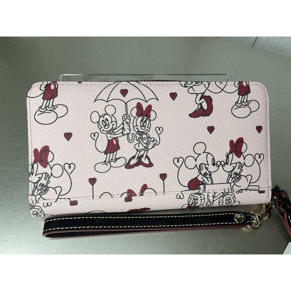 New! Dooney & Bourke Disney Mickey & Minnie in Love Wristlet Wallet Light Pink - Picture 3 of 5
